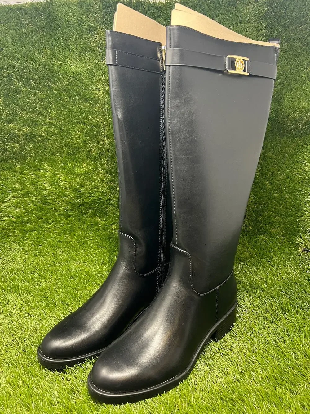 Tommy Hilfiger Women's 9M Iviann Black Tall Boots